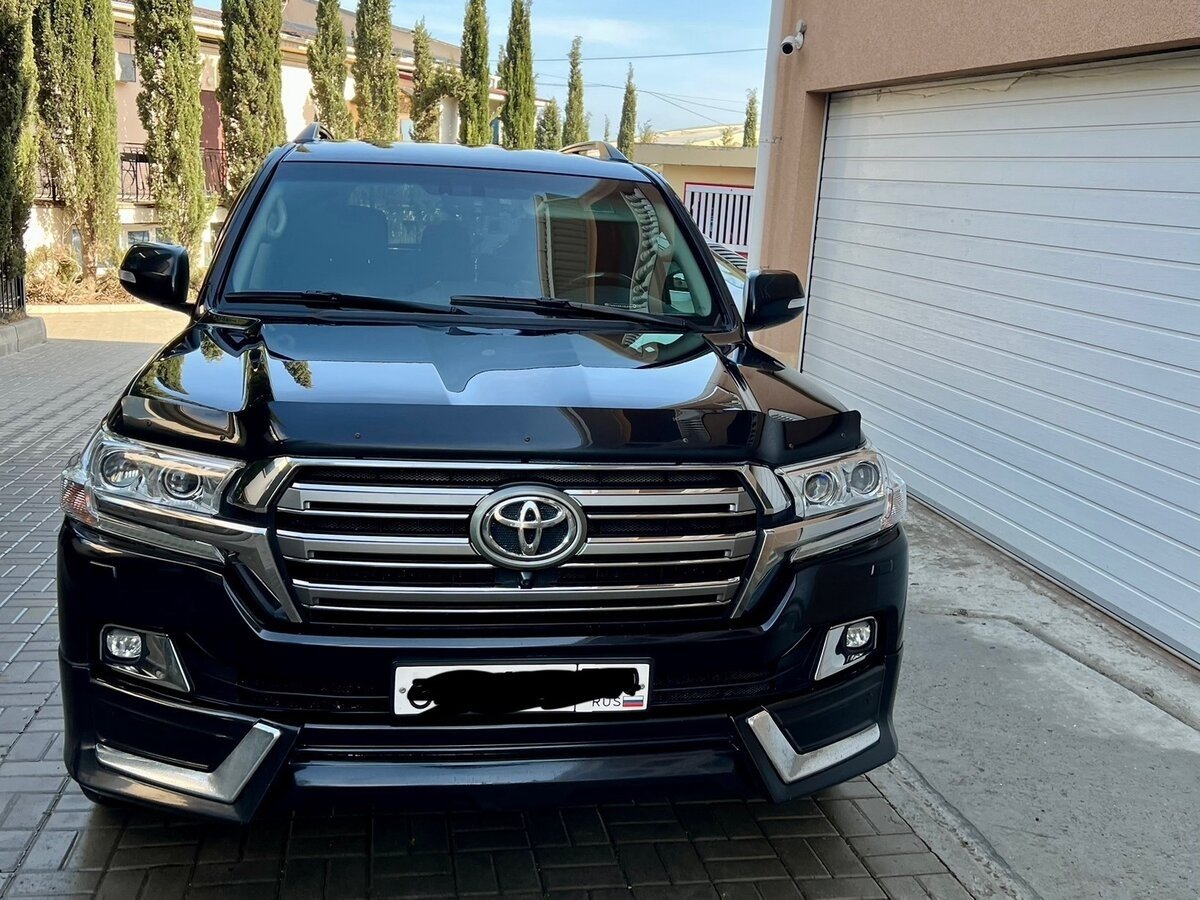 Toyota Land Cruiser 200